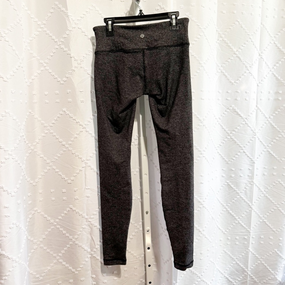 12. Lululemon Knit Herringbone Pattern Leggings W… - image 2